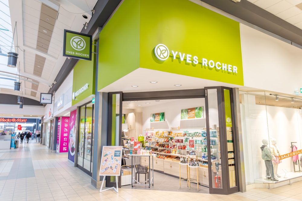 Witryna sklepu Yves Rocher w M1 Marki
