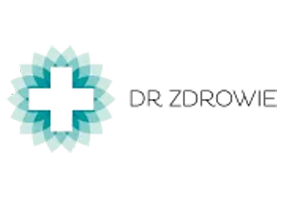 Logo apteki Dr Zdrowie przedstawiające biały krzyż na tle stylizowanego, zielonego symbolu kwiatu oraz napis „DR ZDROWIE”.