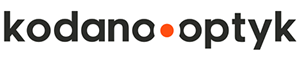 Logo sieci salonów optycznych Kodano Optyk przedstawiające czarny napis „kodano” połączony z pomarańczową kropką i czarnym napisem „optyk” na jasnym tle.